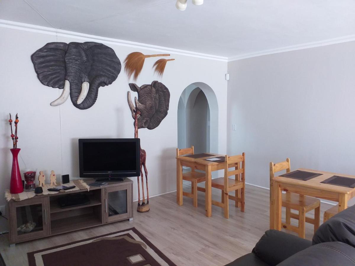 Kasteel B&B Plettenberg Bay Extérieur photo